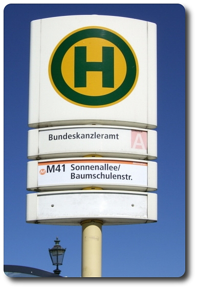 Bushaltestelle Bundeskanzleramt